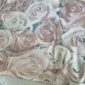 PB Teen Emily & Merritt blanket with blush color roses